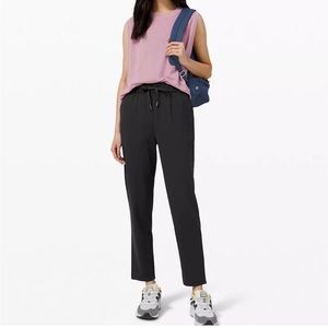 lululemon Stretch High-Rise 7/8 Pant size 6